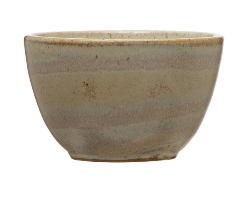Stoneware bowl with reactive glaze